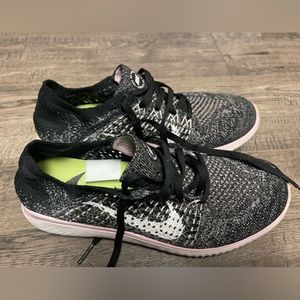 Nike Womens Free RN Flyknit Size: 8, Black / Pink - White
